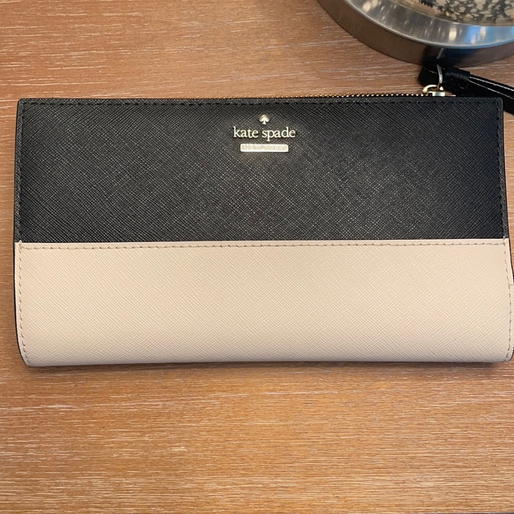 Kate Spade Wristlet